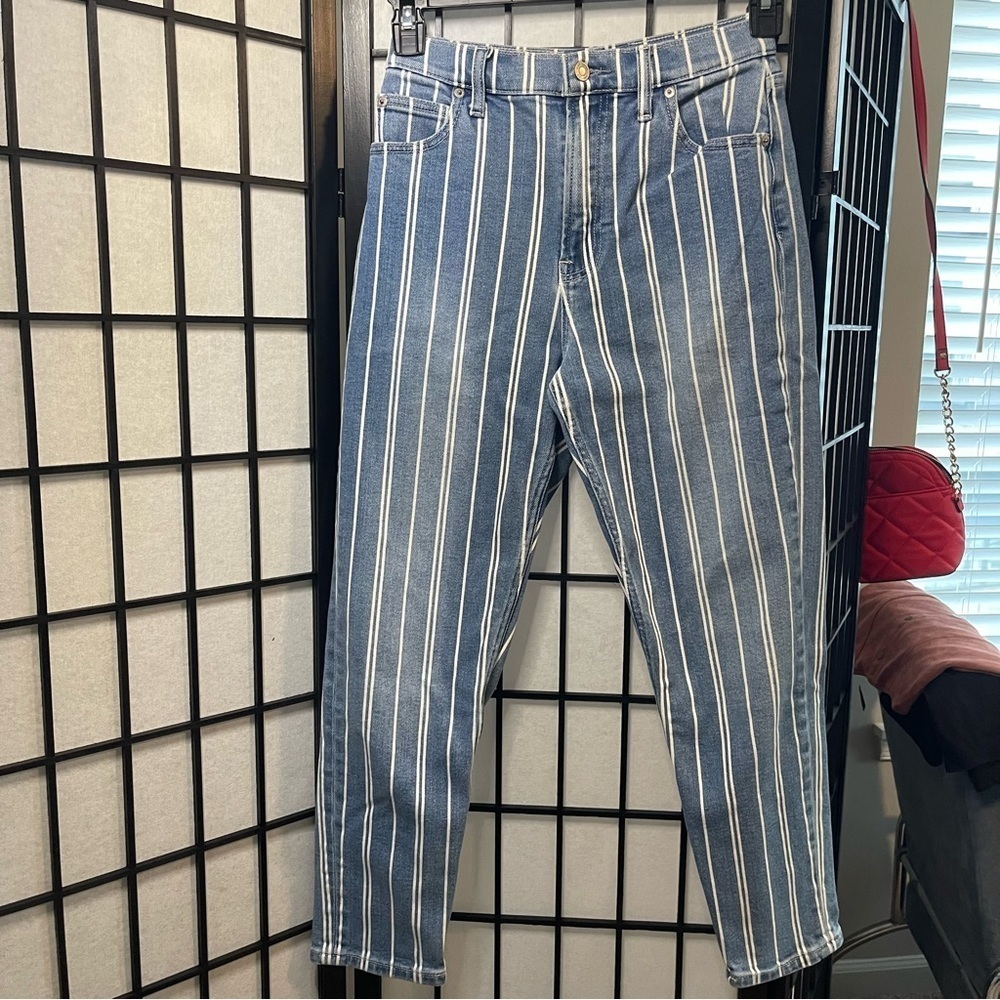 GAP Blue and White Striped Mom Jeans Size 2
